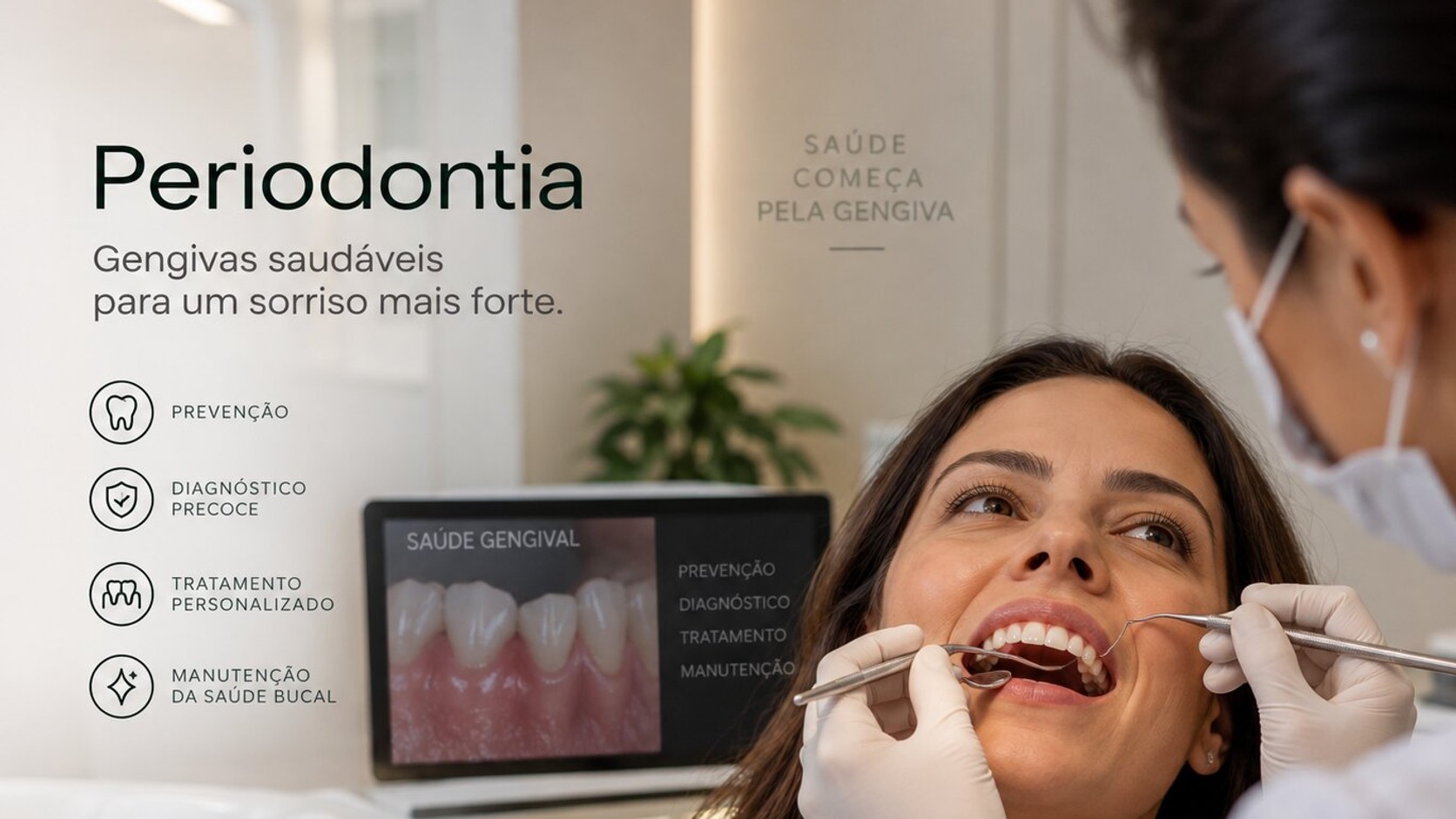 Profissional examinando a boca de uma paciente durante avaliação periodontal